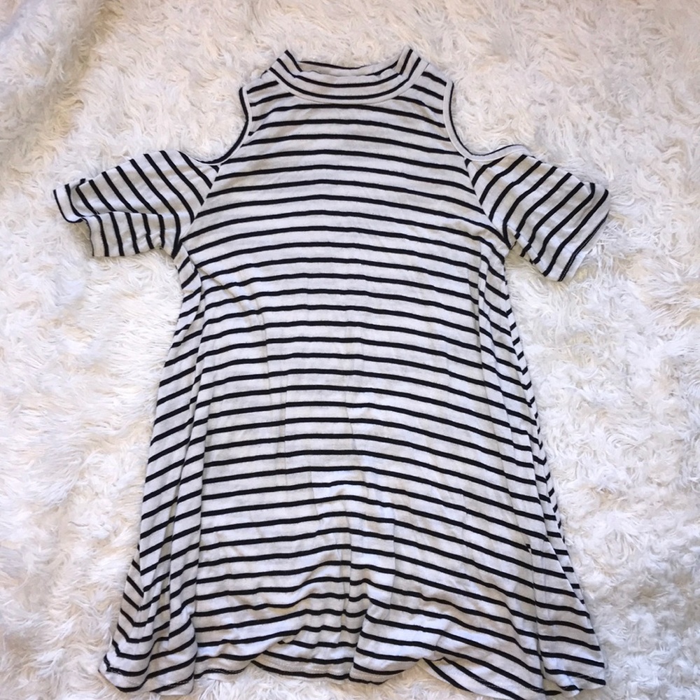 striped cold shoulder top